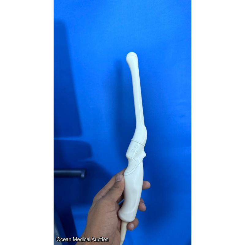 Ge voluson S8 ultrasound with convex and TVS probe (2012)