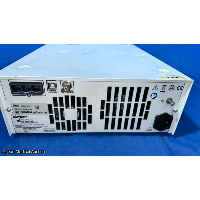 Stryker LED light source