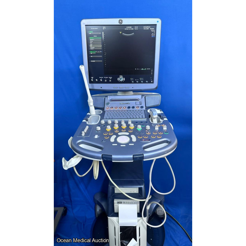 Ge voluson S8 ultrasound with convex and TVS probe (2012)