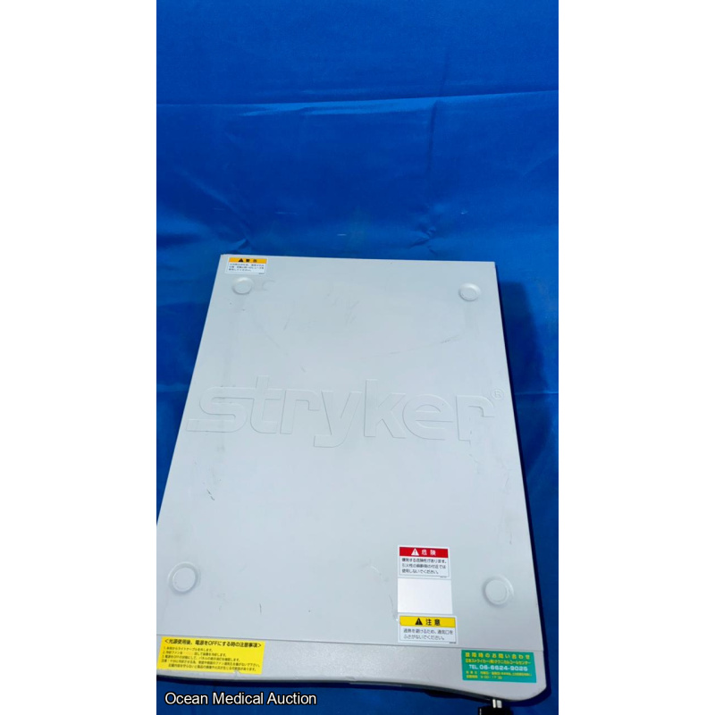 Stryker LED light source