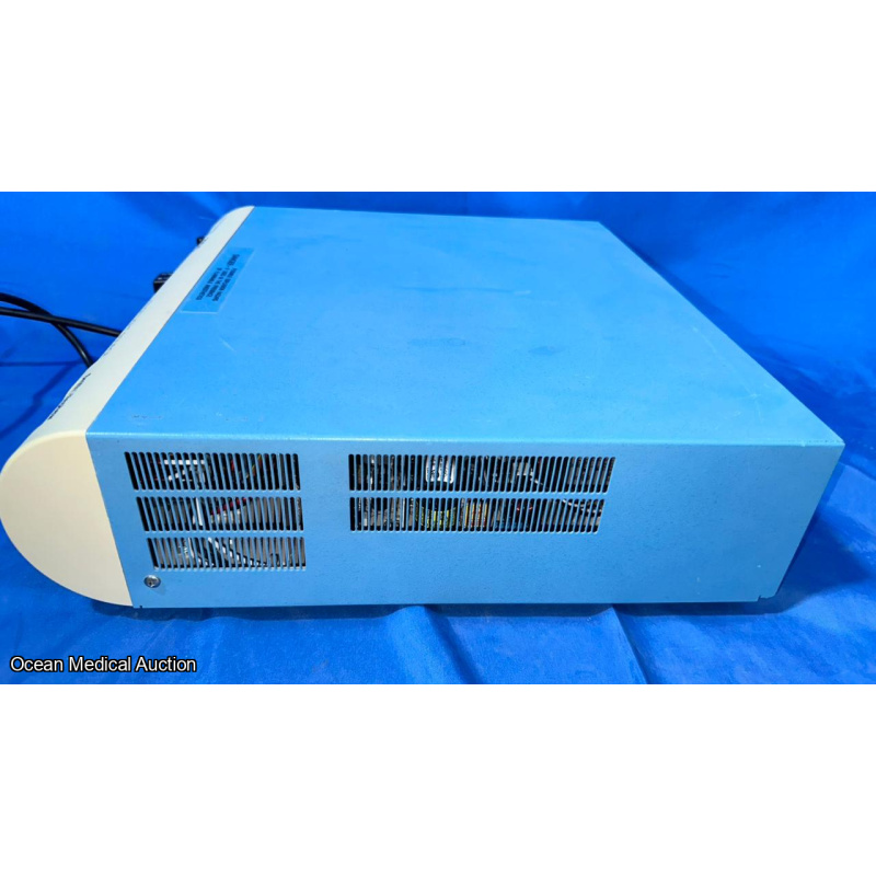 Smith & Nephew Dyonics 300XL LIGHT SOURCE