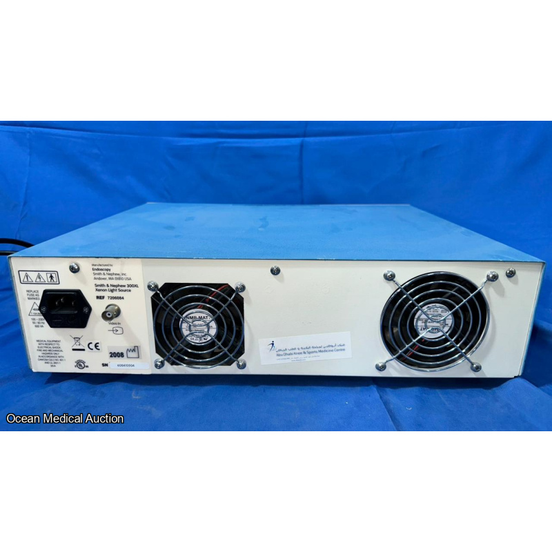 Smith & Nephew Dyonics 300XL LIGHT SOURCE